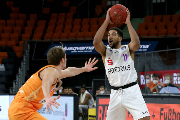 无疑会更慎 无疑会更慎