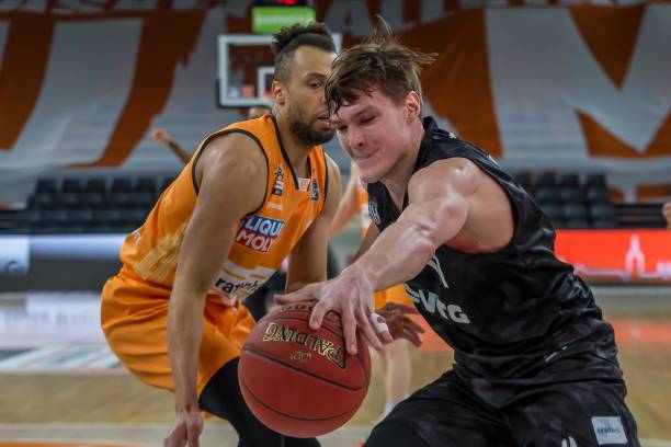 烈的中超竞 烈的中超竞